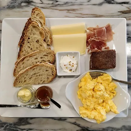 Albergaria Da Tomasia 3* アルデイア・ド・メコ